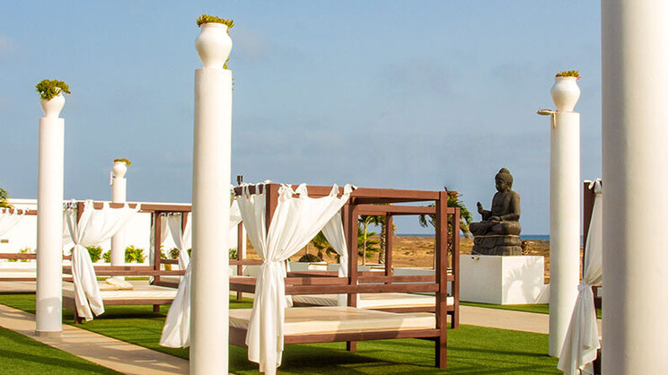 Hotel LIVVO Budha Beach